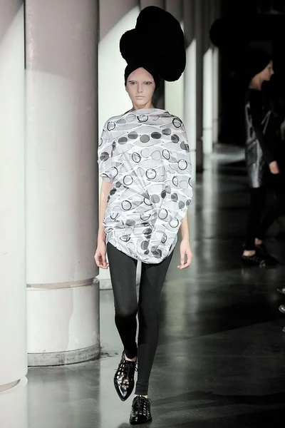 Look 40
